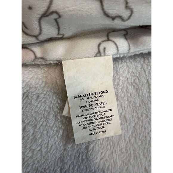 Blankets & Beyond Baby Blanket Elephants Gray Pink White Plush Soft Fleece - Picture 4 of 4
